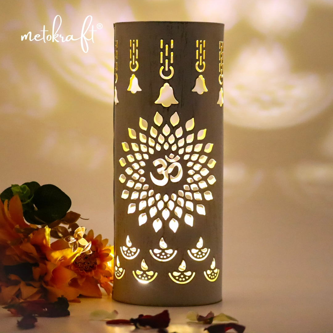 Metokraft Premium Quality Hand-made Iron Candle Hurricane Holders to Decorate your Home with Elegance