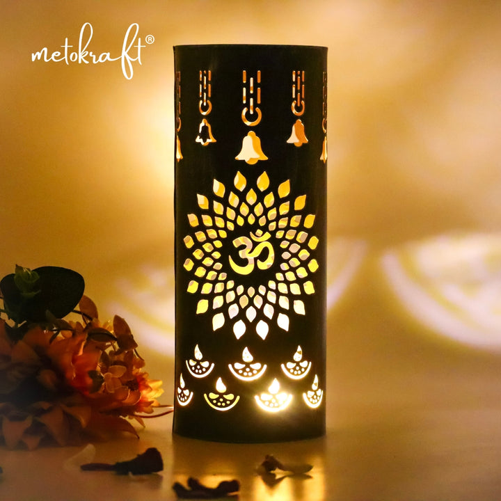 Metokraft Premium Quality Hand-made Iron Candle Hurricane Holders to Decorate your Home with Elegance