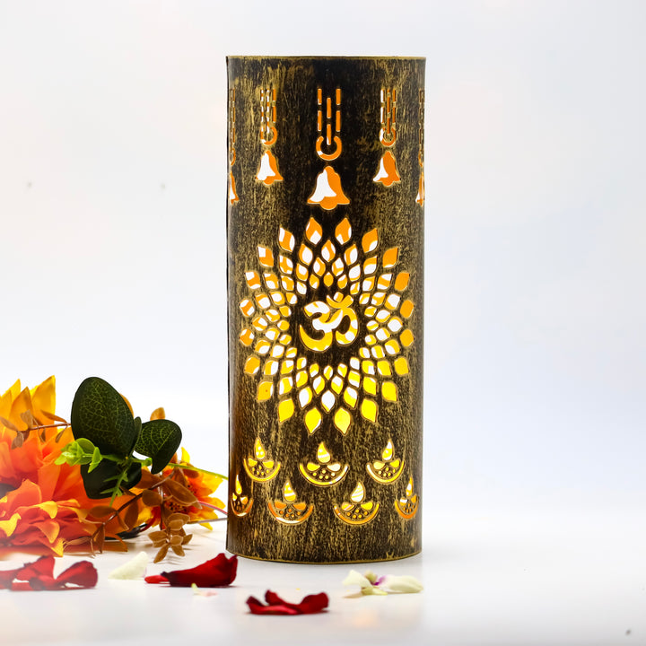 Metokraft Premium Quality Hand-made Iron Candle Hurricane Holders to Decorate your Home with Elegance