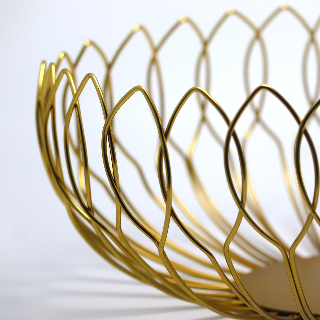 'Golden Lotus' Iron Wire Basket for Fresh Fruits, Vegetables, (Gold)